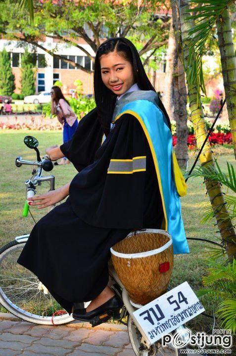 พิธีพระราชทานปริญญาบัตร มหาวิทยาลัยมหาสารคาม ประจำปี 2554