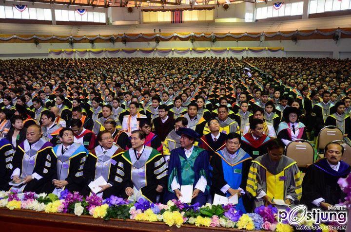 พิธีพระราชทานปริญญาบัตร มหาวิทยาลัยมหาสารคาม ประจำปี 2554