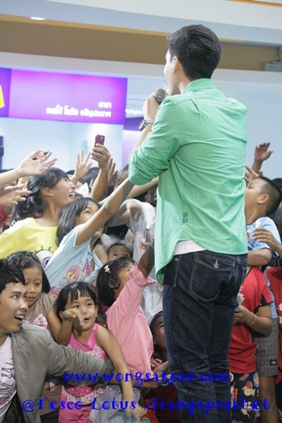 ดาราคนใหนก้นหน้าเฆี่ยนที่สุด...?