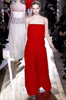 PARIS HAUTE COUTURE: VALENTINO SPRING 2011 COUTURE