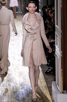PARIS HAUTE COUTURE: VALENTINO SPRING 2011 COUTURE