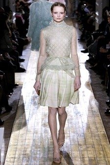 PARIS HAUTE COUTURE: VALENTINO SPRING 2011 COUTURE
