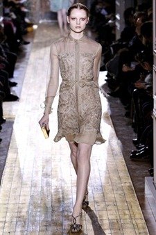 PARIS HAUTE COUTURE: VALENTINO SPRING 2011 COUTURE