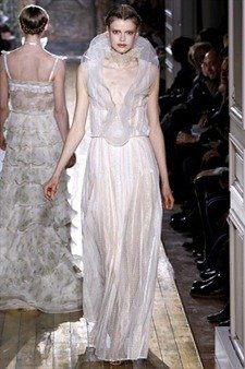 PARIS HAUTE COUTURE: VALENTINO SPRING 2011 COUTURE