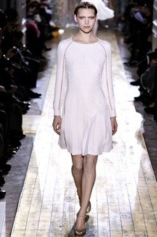 PARIS HAUTE COUTURE: VALENTINO SPRING 2011 COUTURE
