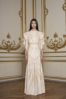 PARIS HAUTE COUTURE: GIVENCHY SPRING 2011 COUTURE