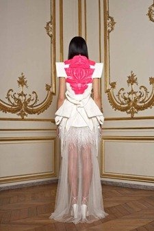 PARIS HAUTE COUTURE: GIVENCHY SPRING 2011 COUTURE