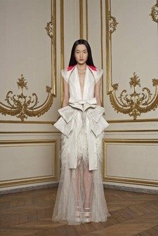 PARIS HAUTE COUTURE: GIVENCHY SPRING 2011 COUTURE