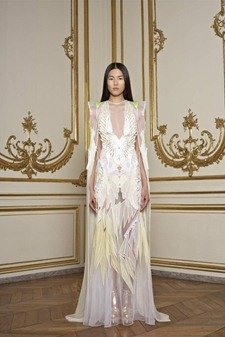 PARIS HAUTE COUTURE: GIVENCHY SPRING 2011 COUTURE