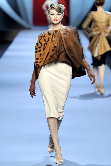 PARIS HAUTE COUTURE: DIOR SPRING 2011 COUTURE