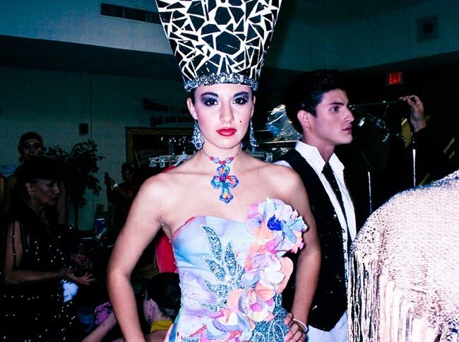TROY'S PHOTO DIARY: RUNWAY EN LA CALLE, BACKSTAGE