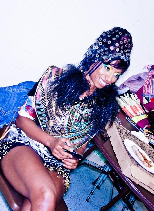 TROY'S PHOTO DIARY: RUNWAY EN LA CALLE, BACKSTAGE