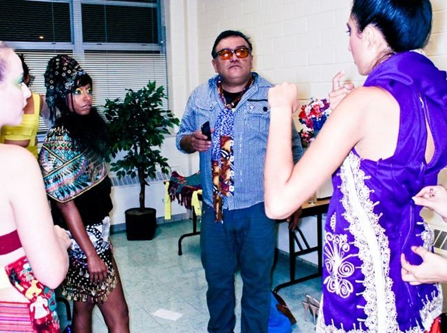 TROY'S PHOTO DIARY: RUNWAY EN LA CALLE, BACKSTAGE
