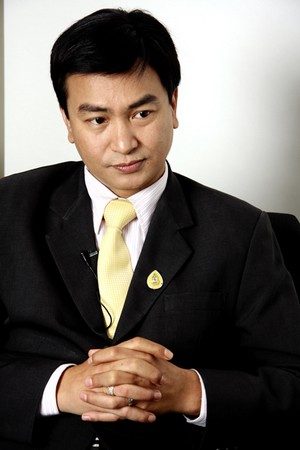 อภิสิทธิ์(เซิ้นเจิ้น) :: สักขีพยานในงานแต่งธิดา