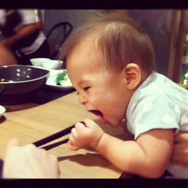[Pics] น้องไลลา ลูกสาวพอลล่า .... กับป้าๆ เจนี่ นานา วุ้นเส้น ฯลฯ