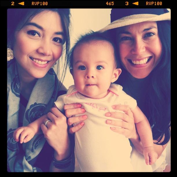 [Pics] น้องไลลา ลูกสาวพอลล่า .... กับป้าๆ เจนี่ นานา วุ้นเส้น ฯลฯ