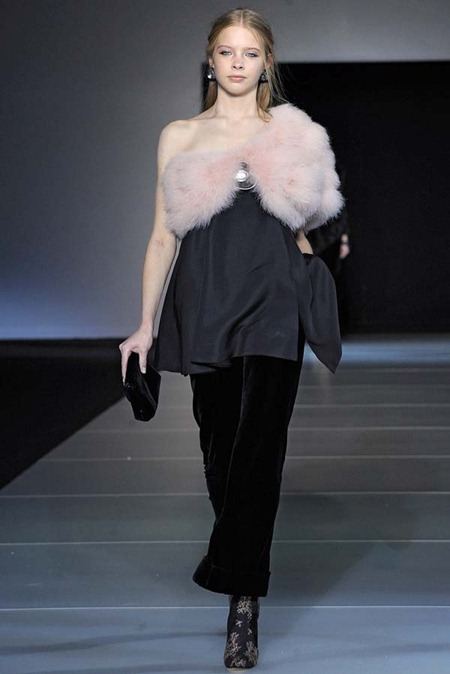 MILAN FASHION WEEK: GIORGIO ARMANI FALL 2011