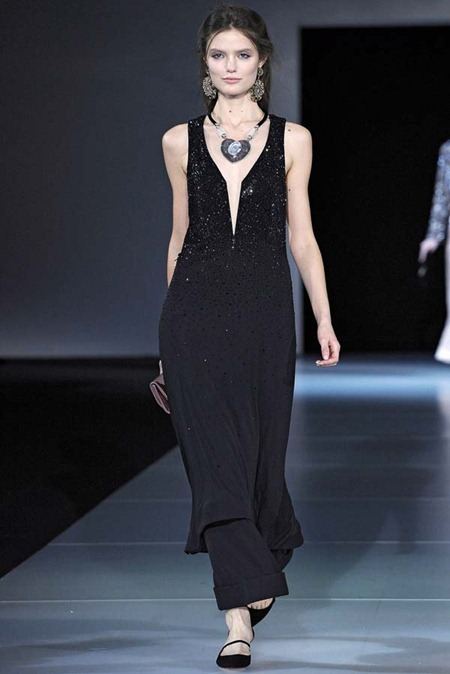 MILAN FASHION WEEK: GIORGIO ARMANI FALL 2011
