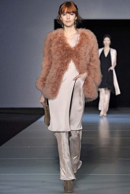 MILAN FASHION WEEK: GIORGIO ARMANI FALL 2011