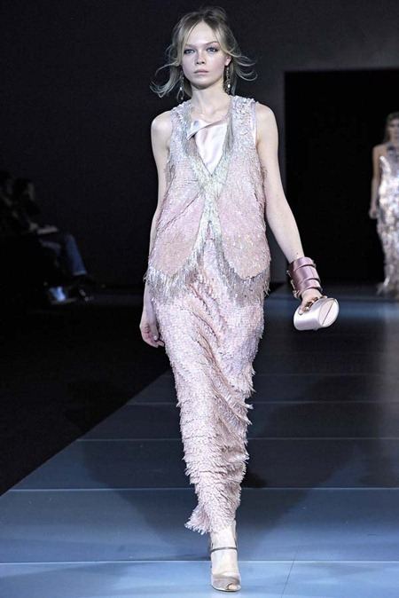 MILAN FASHION WEEK: GIORGIO ARMANI FALL 2011