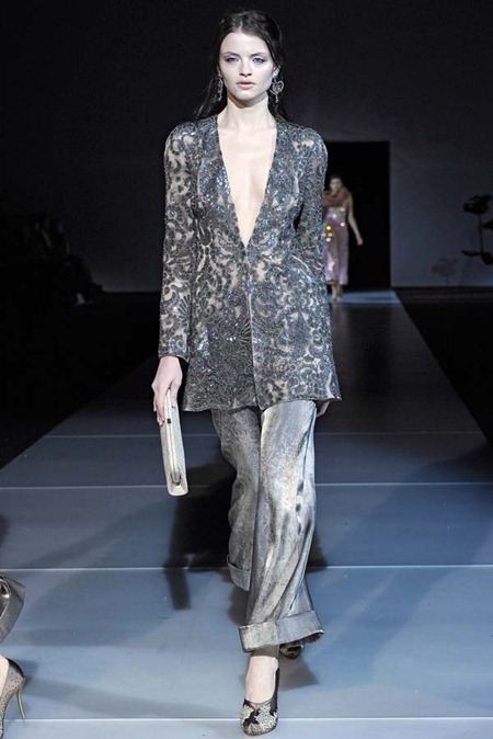 MILAN FASHION WEEK: GIORGIO ARMANI FALL 2011