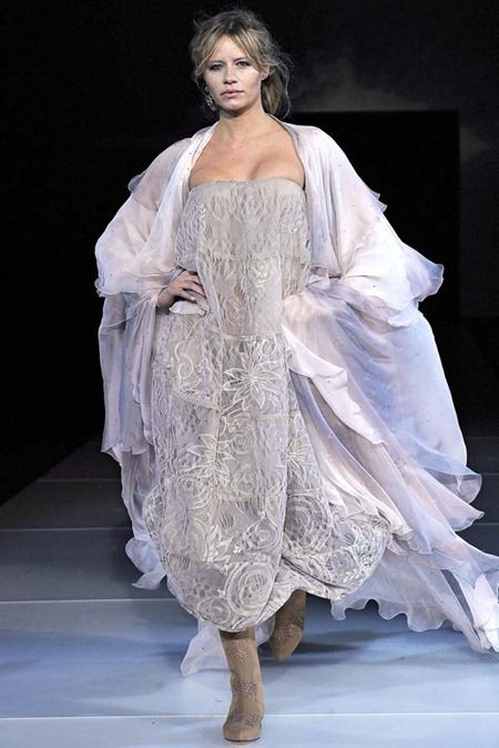 MILAN FASHION WEEK: GIORGIO ARMANI FALL 2011