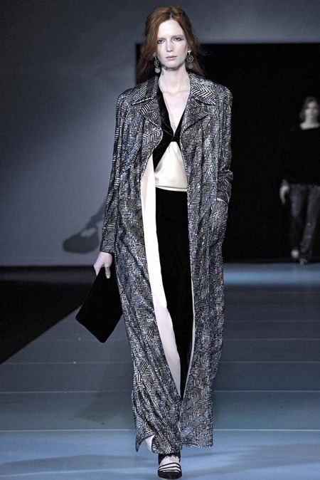 MILAN FASHION WEEK: GIORGIO ARMANI FALL 2011