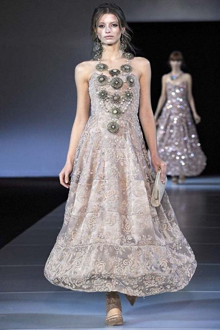 MILAN FASHION WEEK: GIORGIO ARMANI FALL 2011