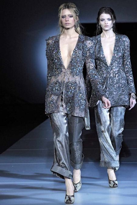 MILAN FASHION WEEK: GIORGIO ARMANI FALL 2011