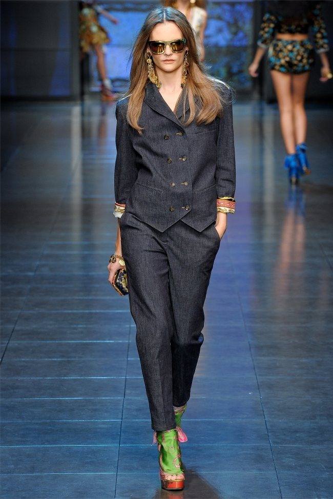 MILAN FASHION WEEK: D&G SPRING 2012