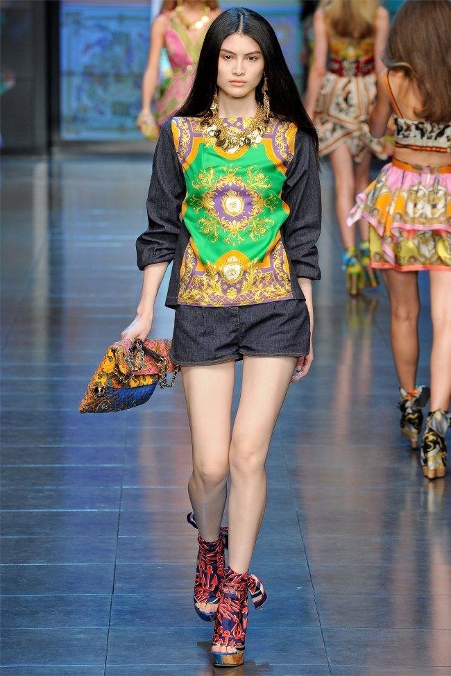 MILAN FASHION WEEK: D&G SPRING 2012