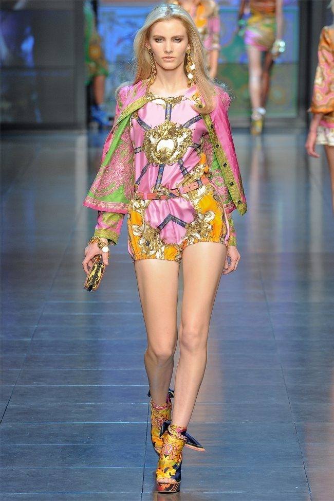 MILAN FASHION WEEK: D&G SPRING 2012
