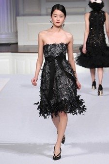 PRE-FALL: OSCAR DE LA RENTA PRE-FALL 2011