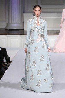 PRE-FALL: OSCAR DE LA RENTA PRE-FALL 2011