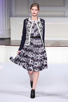PRE-FALL: OSCAR DE LA RENTA PRE-FALL 2011