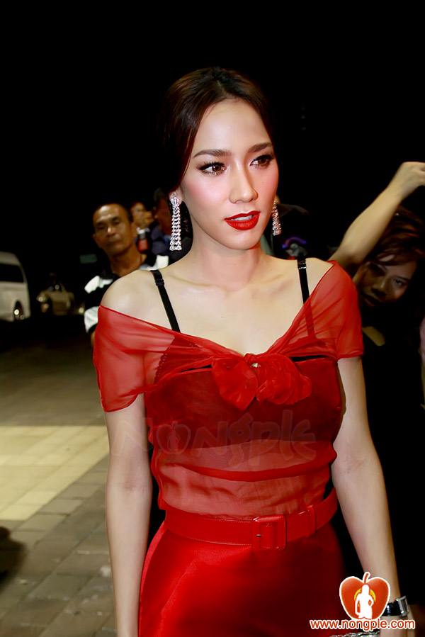 2 Superstar สาวคนดังแห่งปี 2554