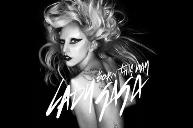 คลิป เฮดเตอร์ฉีกทำลายอัลบั้ม Born This Way ของอิก้า