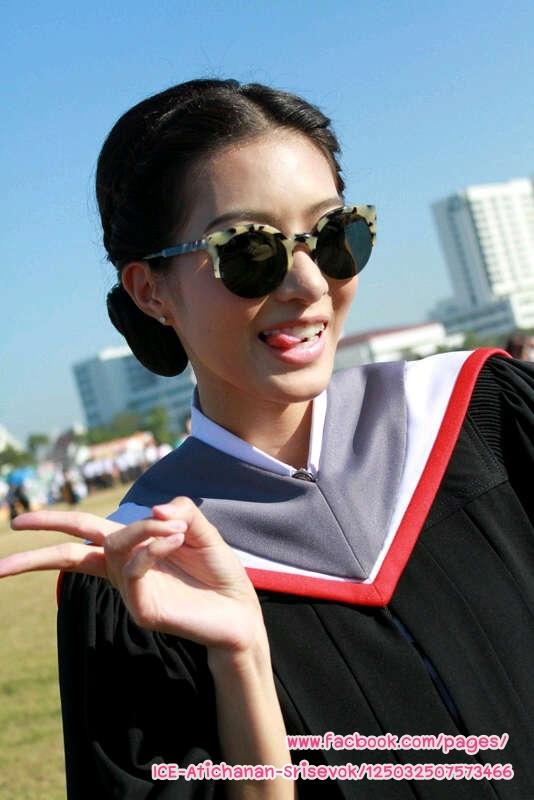 "ไอซ์ อธิชนันท์" เข้ารับพระราชทานปริญญาบัตร ณ มศว.