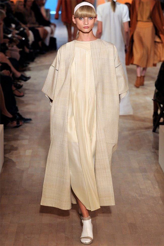PARIS FASHION WEEK: HERM&Egrave;S SPRING 2012