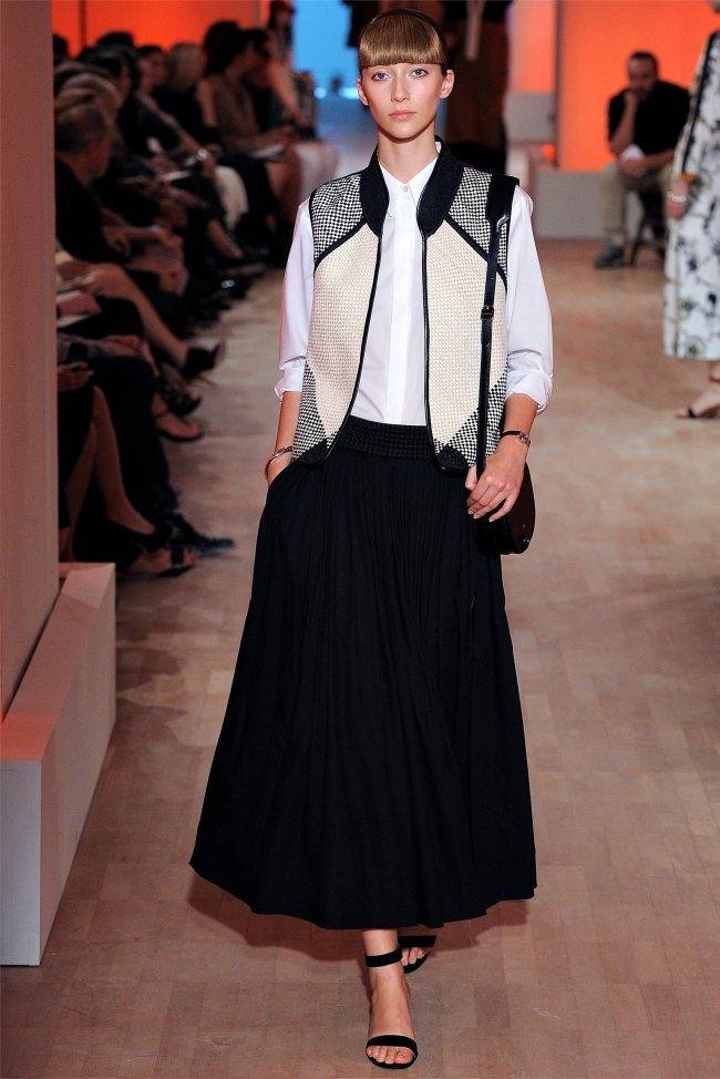 PARIS FASHION WEEK: HERM&Egrave;S SPRING 2012