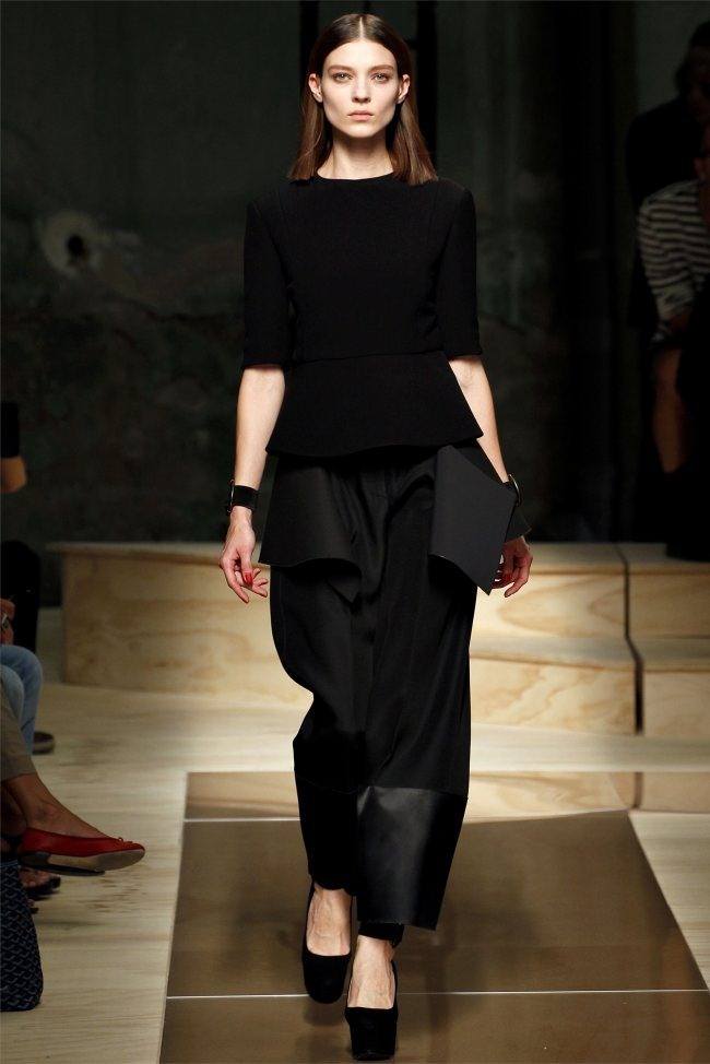 PARIS FASHION WEEK: C&Eacute;LINE SPRING 2012