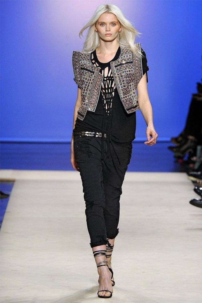 PARIS FASHION WEEK: ISABEL MARANT SPRING 2012
