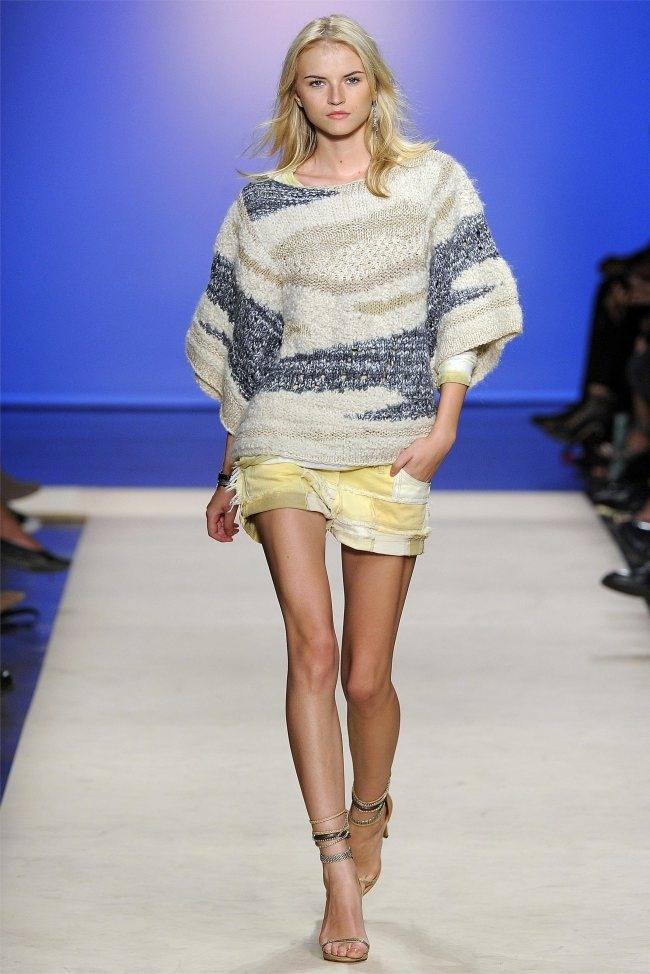 PARIS FASHION WEEK: ISABEL MARANT SPRING 2012