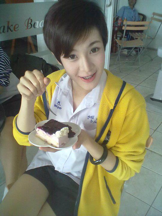 กระเทยหน้าสวย