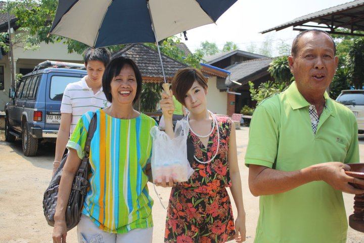 กระเทยหน้าสวย