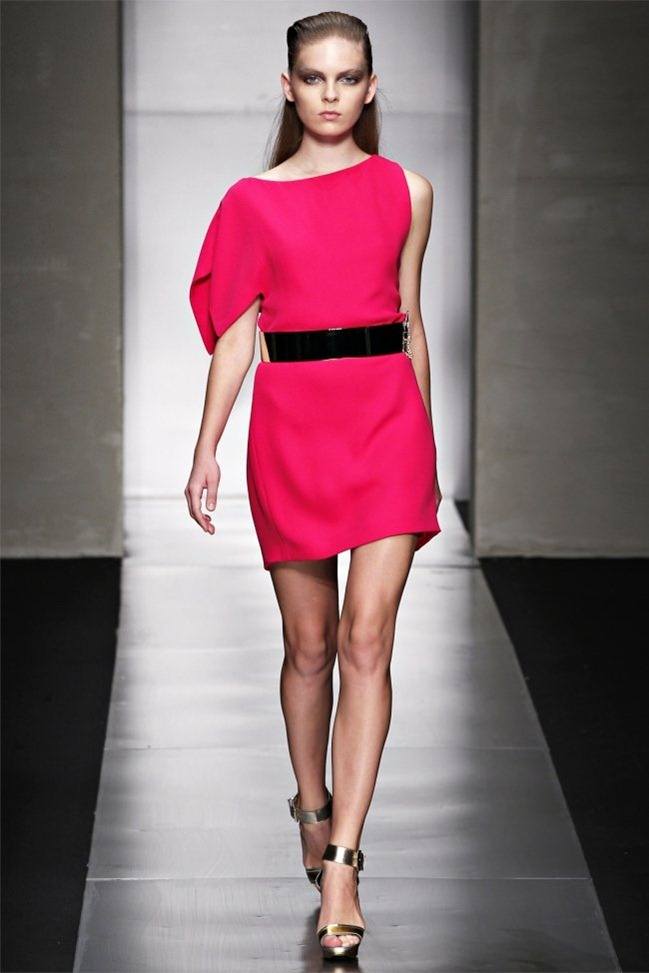 MILAN FASHION WEEK: GIANFRANCO FERR&Eacute; SPRING 2012