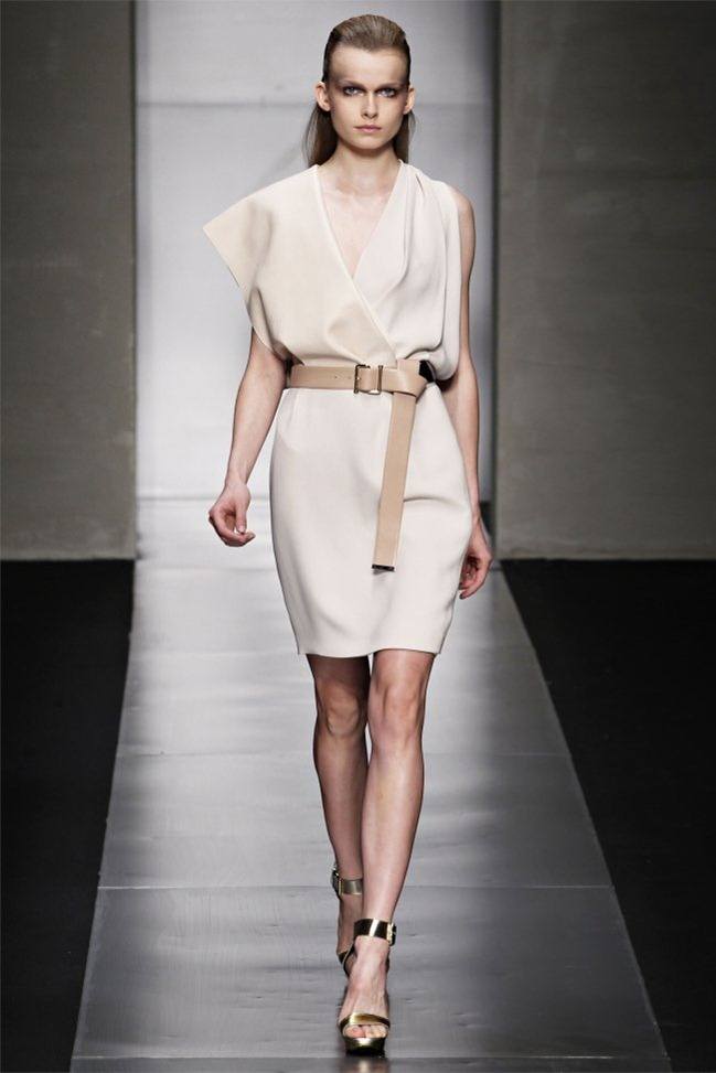 MILAN FASHION WEEK: GIANFRANCO FERR&Eacute; SPRING 2012