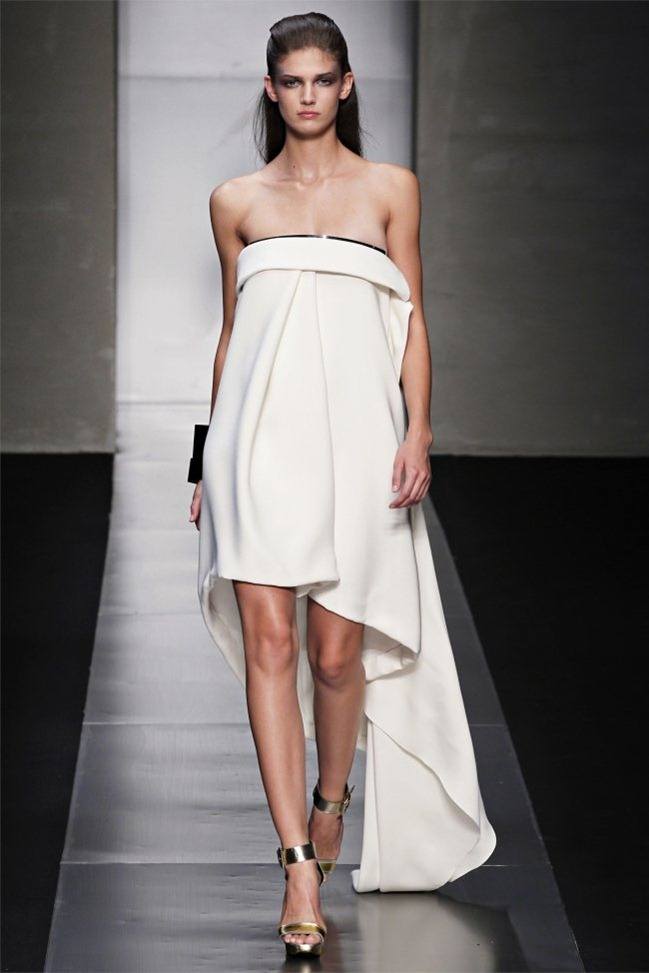 MILAN FASHION WEEK: GIANFRANCO FERR&Eacute; SPRING 2012