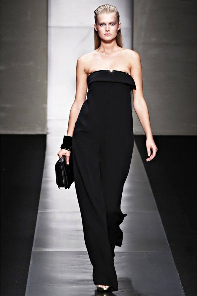 MILAN FASHION WEEK: GIANFRANCO FERR&Eacute; SPRING 2012