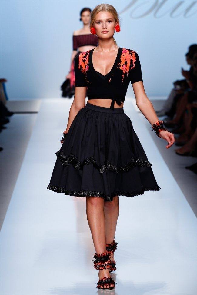 MILAN FASHION WEEK: BLUMARINE SPRING 2012